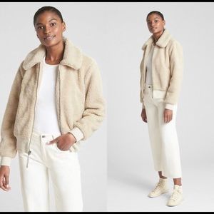 NWOT Gap Teddy Bomber Jacket Cream Size Medium